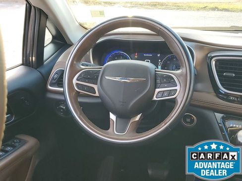 Used 2018 Chrysler Pacifica Limited w/ Tire & Wheel Group image 26