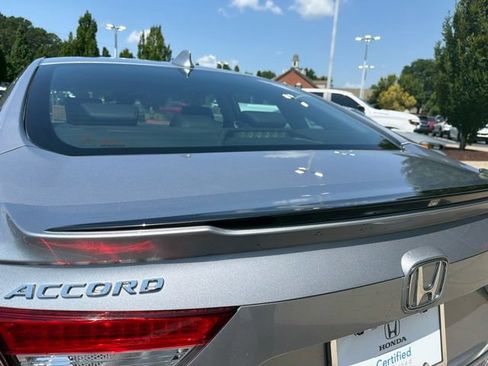 Used 2018 Honda Accord EX-L image 10