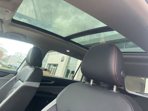 New 2026 Volkswagen Atlas Peak Edition AWD/4WD image 34