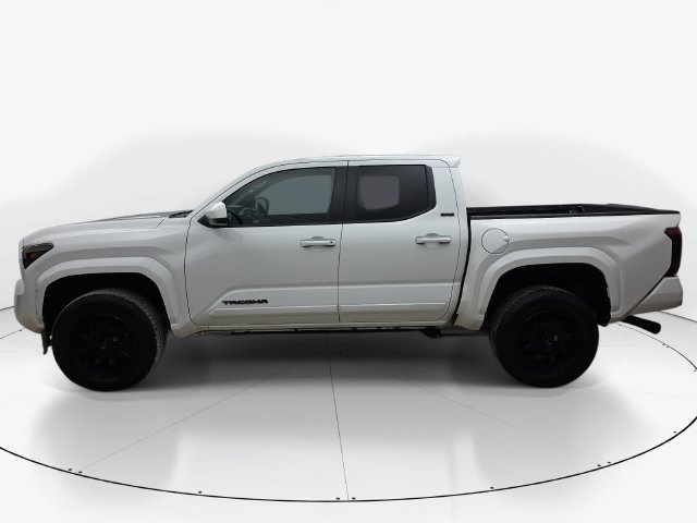 Used 2024 Toyota Tacoma SR5 RWD image 9