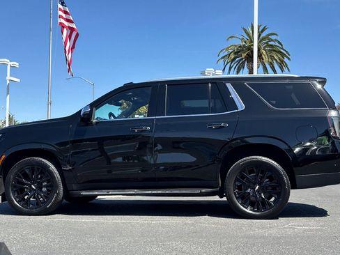 Used 2026 Chevrolet Tahoe Premier AWD/4WD image 8