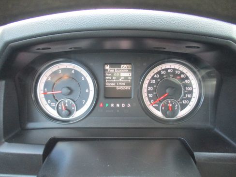 Used 2018 RAM 1500 Express w/ Black Ram 1500 Express Group AWD/4WD image 16