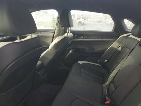 Certified 2025 Kia K5 GT-Line image 8