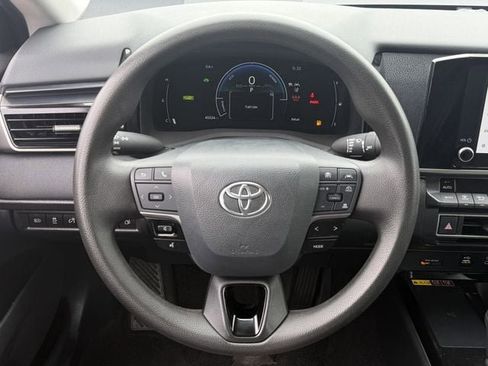 Certified 2025 Toyota Camry LE FWD image 13