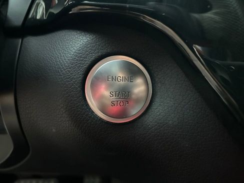 Used 2019 Mercedes-Benz GLE 400 4MATIC image 29