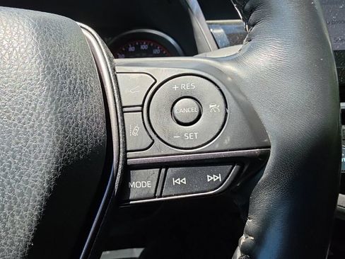 Used 2022 Toyota Camry XSE FWD image 12