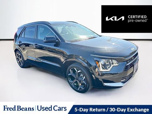 Used 2023 Kia Niro EX Touring image 1