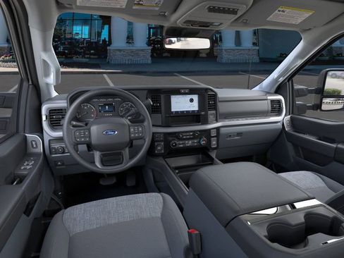 New 2026 Ford F250 XLT w/ FX4 Off-Road Package image 9