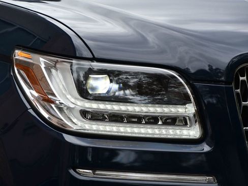 Used 2018 Lincoln Navigator Reserve w/ Technology Package image 13