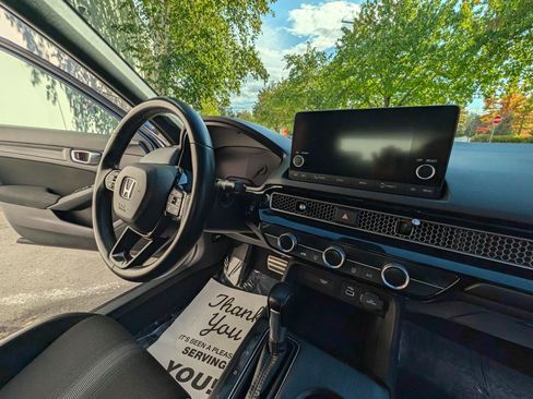 Used 2022 Honda Civic Sport image 12