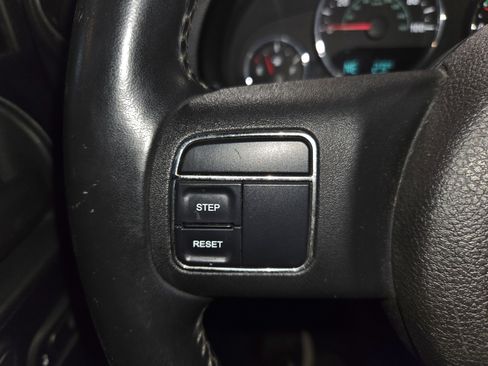 Used 2011 Jeep Wrangler Sport AWD/4WD image 35