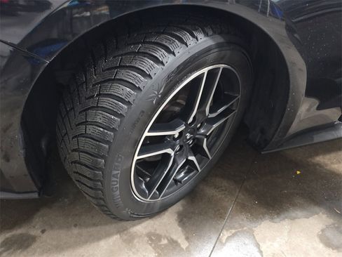 Used 2021 Ford Mustang Premium image 33