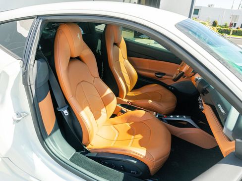 Used 2019 Ferrari 488 GTB image 50