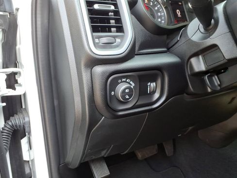 Used 2026 RAM 2500 Big Horn AWD/4WD image 7