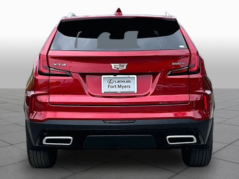 Used 2024 Cadillac XT4 Premium Luxury w/ Technology Package FWD image 5
