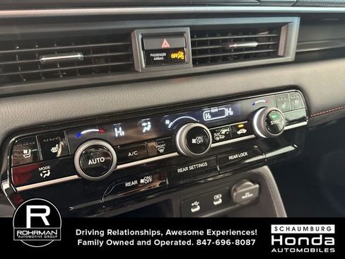 New 2026 Honda Pilot Black Edition image 9