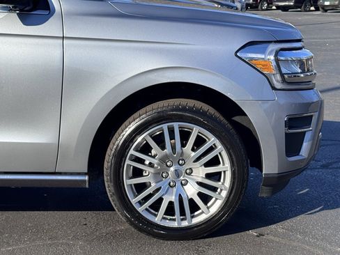 Used 2024 Ford Expedition Limited image 48