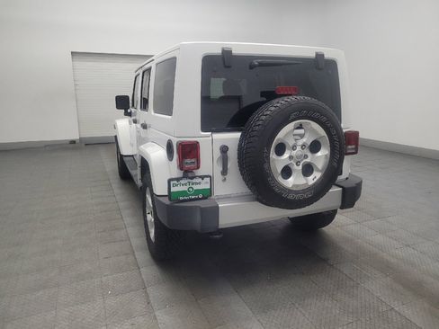 Used 2015 Jeep Wrangler Unlimited Sahara w/ Connectivity Group AWD/4WD image 5
