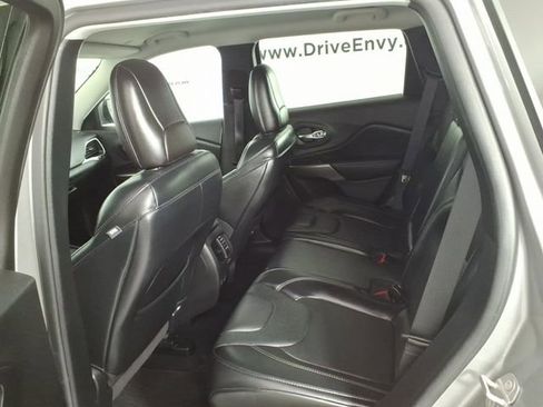 Used 2021 Jeep Cherokee Latitude Lux AWD/4WD image 9