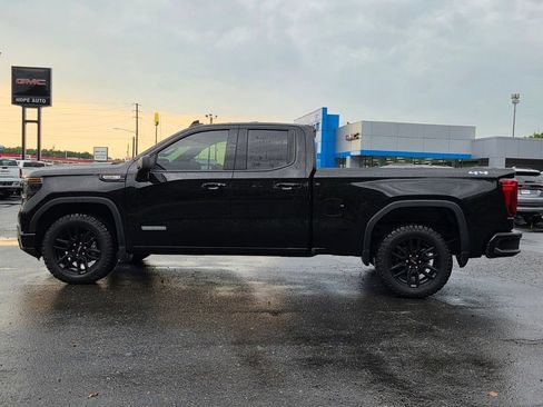 Used 2025 GMC Sierra 1500 Elevation AWD/4WD image 2