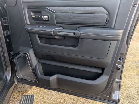 New 2026 RAM 2500 Limited AWD/4WD image 33
