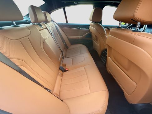 Used 2022 BMW 530i xDrive w/ Premium Package AWD/4WD image 29
