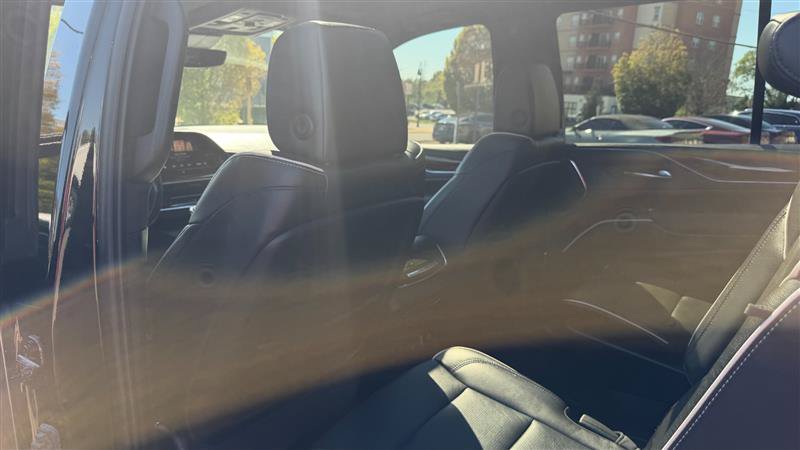 Used 2021 Cadillac Escalade Premium Luxury w/ Driver Assist Tech Package AWD/4WD image 23
