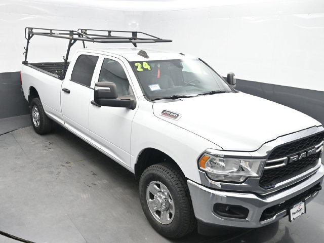 Used 2024 RAM 2500 Tradesman w/ Chrome Appearance Group AWD/4WD image 23