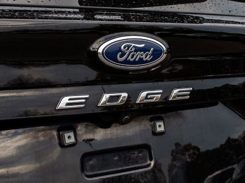 Certified 2024 Ford Edge SEL image 10