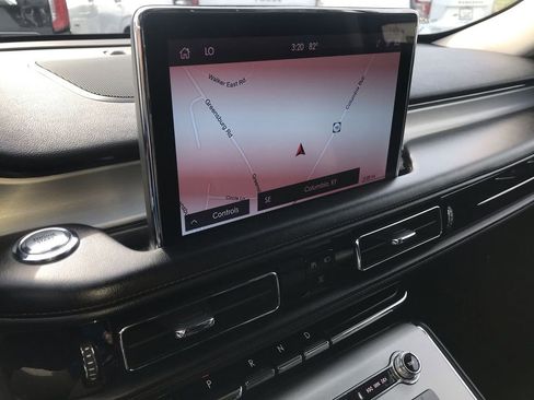 Used 2023 Lincoln Aviator Standard image 16