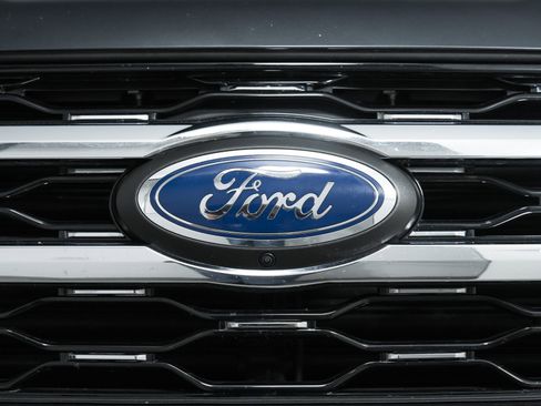 Used 2024 Ford Expedition Limited image 12