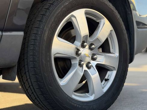 Used 2017 Chevrolet Traverse Premier image 16