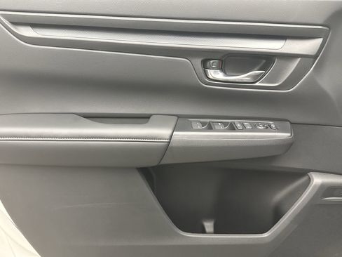 Used 2026 Honda CR-V LX image 9