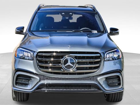 New 2026 Mercedes-Benz GLS 580 4MATIC image 2