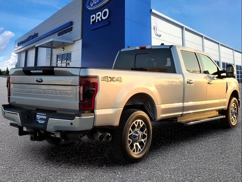 Used 2021 Ford F350 Lariat w/ Lariat Value Package image 3