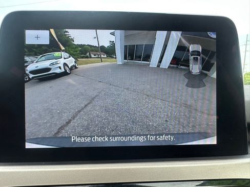 Used 2022 Ford Escape SE AWD/4WD image 16