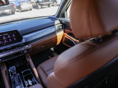 Used 2025 Kia Telluride EX X-Line image 32