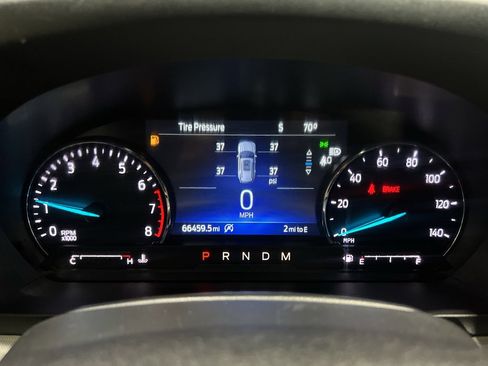 Used 2020 Ford Explorer XLT w/ Equipment Group 202A image 9