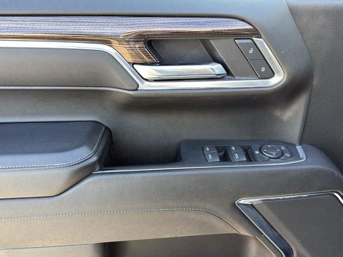 Used 2023 Chevrolet Silverado 1500 LT Trail Boss w/ Protection Package image 10