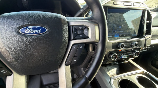 Used 2022 Ford F450 Platinum w/ FX4 Off-Road Package AWD/4WD image 30