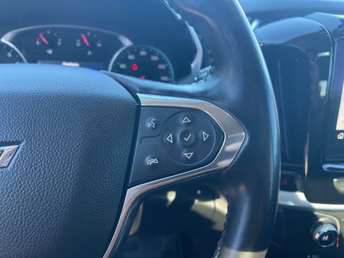 Used 2020 Chevrolet Traverse RS image 24