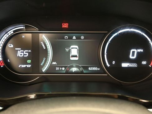 Used 2020 Kia Niro EX w/ Cold Weather Package image 18