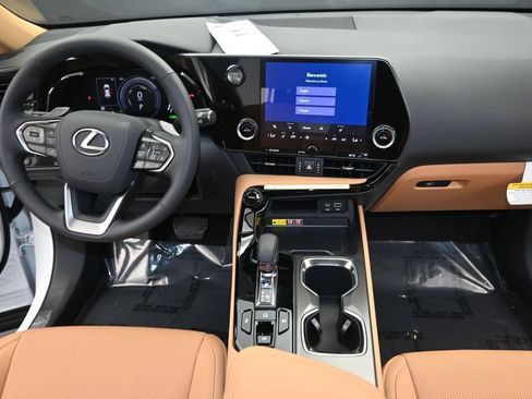 New 2026 Lexus NX 350h FWD w/ Cold Area Package image 16