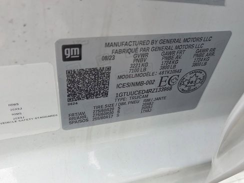 Used 2024 GMC Sierra 1500 Elevation w/ Elevation Premium Package image 6