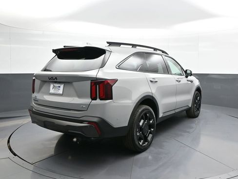 New 2025 Kia Sorento SX image 6