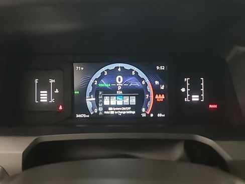 Used 2024 Toyota Tacoma SR5 AWD/4WD image 30