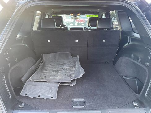 Used 2020 Jeep Grand Cherokee Limited image 12