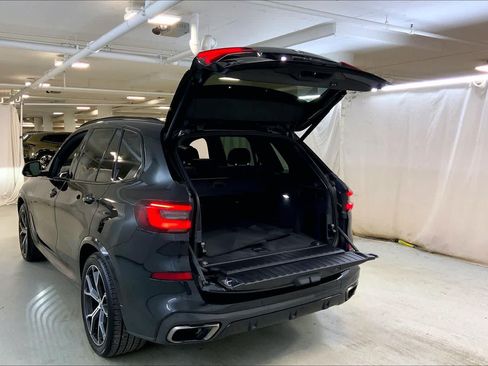 Used 2022 BMW X5 M50i w/ Premium Package AWD/4WD image 33