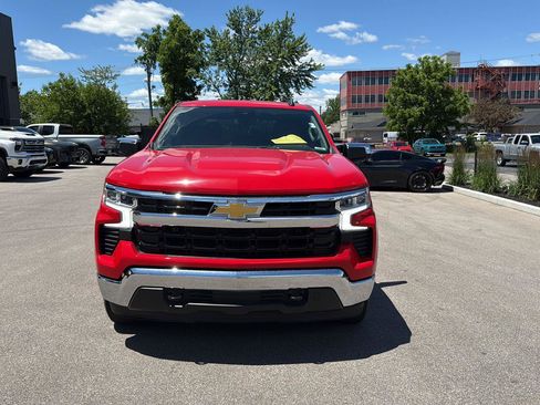Used 2023 Chevrolet Silverado 1500 LT AWD/4WD image 8