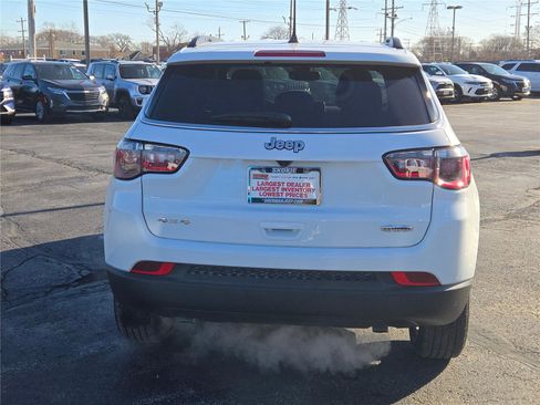 New 2026 Jeep Compass Latitude image 13